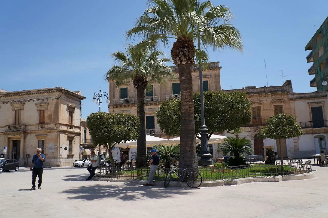 Villa Ana Maria Avola